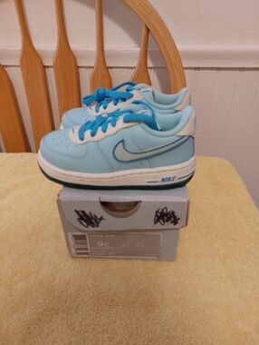 Nike Air Force 1 Youth Size 8